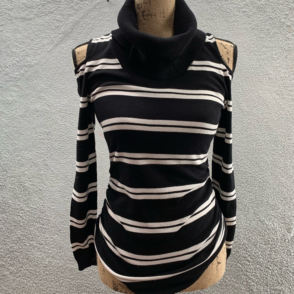 Hooked Up By IOT Women Juniors Black White Cold Shoulder Cowl Neck Sweater Top S
